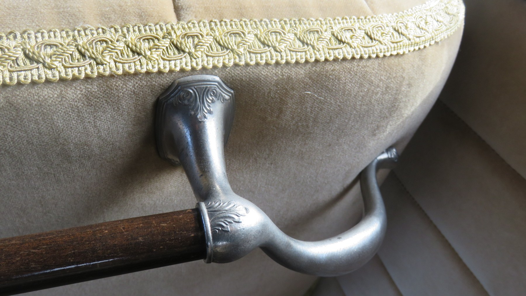 Packard 726 von 1930 – Türgriff und Polsterdetails